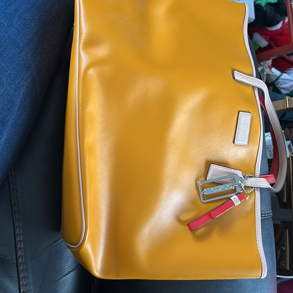 Coach extra sized tote. Ready for gift giving. - Picture 2 of 7